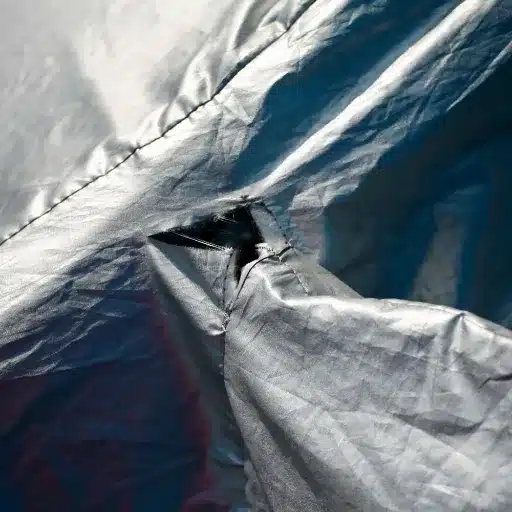 Tarpaulin Failure Analysis: Common Problems & Solutions Common Issues with Tarpaulins and How to Fix Them